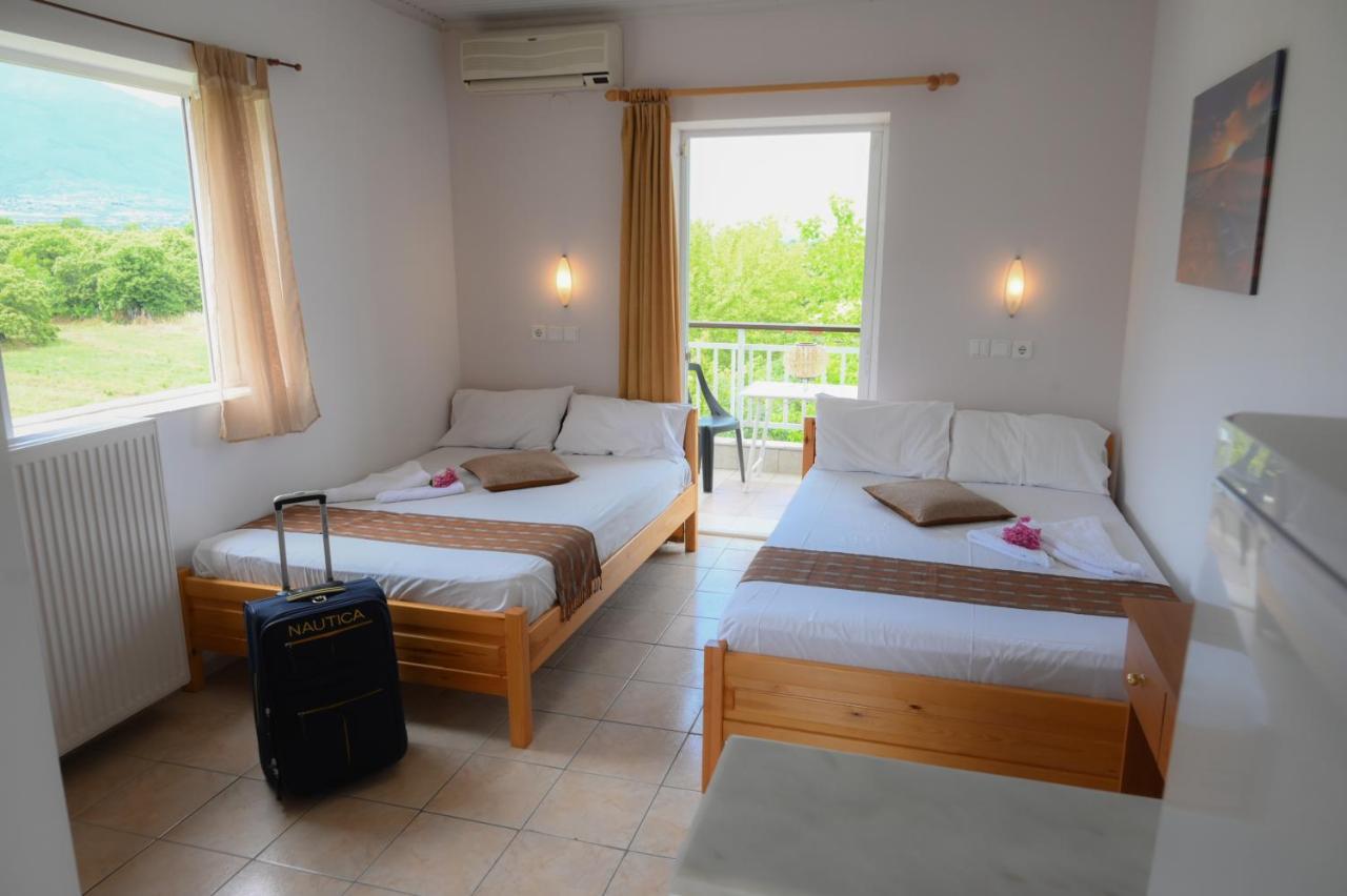 Hotel Geromichalos Paralía Skotínis Exteriör bild